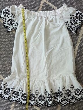 Vineyard Vines White/ Black Dress